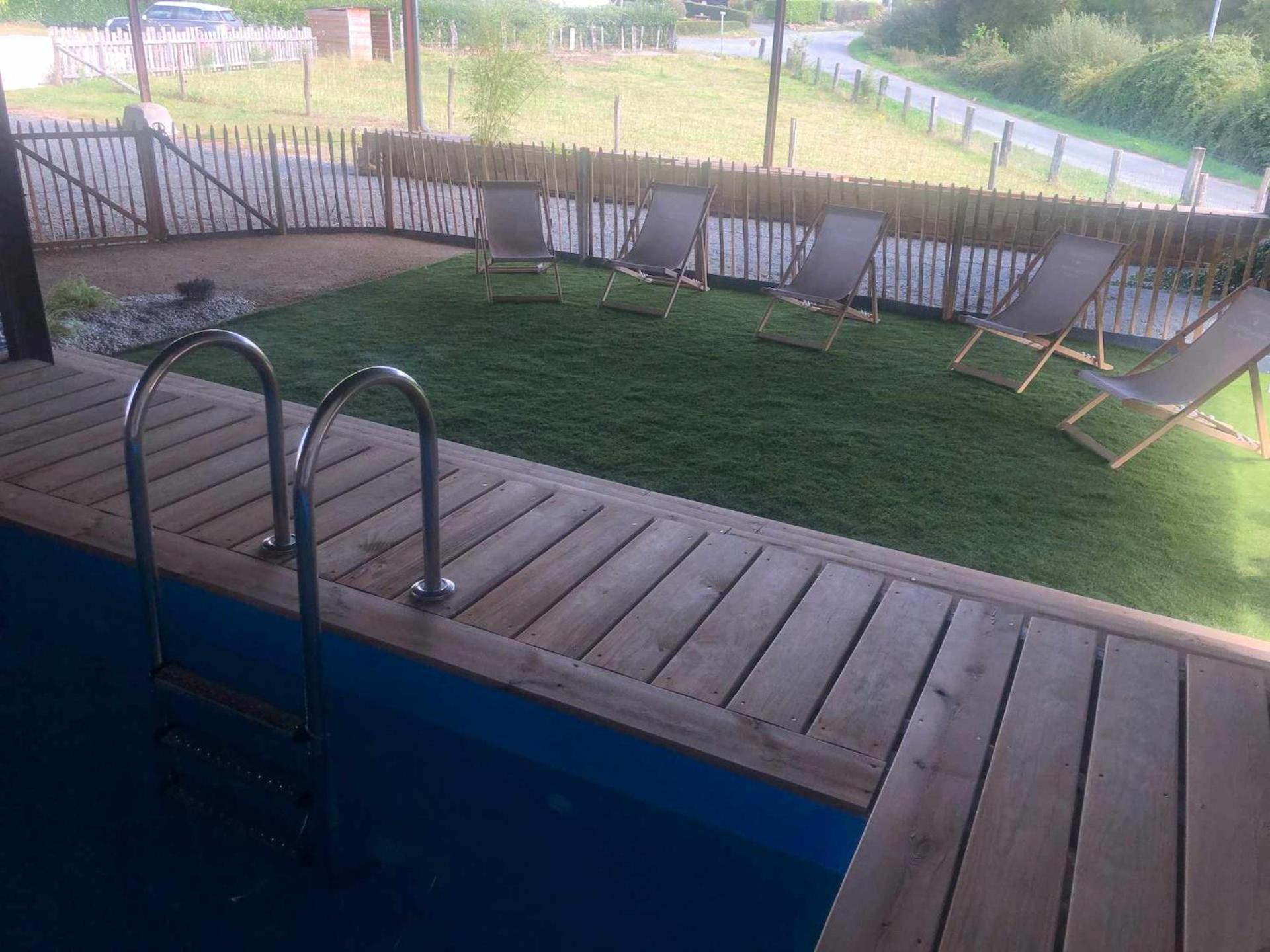 Le Petit Monty Gite Cote Etang Saint-Malo-du-Bois Экстерьер фото