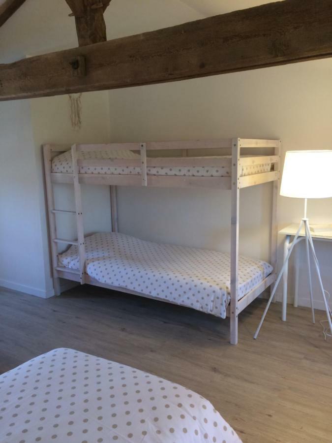 Le Petit Monty Gite Cote Etang Saint-Malo-du-Bois Экстерьер фото